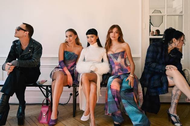PFW - Weinsanto Front Row (L to R) Vincent Pressiat, Louise Ragot, Mai Lee Santos, Isi¨a Arcangeletti, Laura Lemarquand, attend the Weinsanto Womenswear Spring Summer 2026 show as part of Paris Fashion Week on September 29, 2025 in Paris, France. Photo by Jana Call me J ABACAPRESS.COM Paris Ile de France France  Copyright: xJanaxCallxmexJ ABACAx