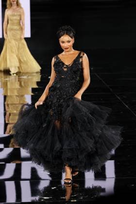 Model walk the runway during L Oreal Spring Summer 2026 show at Paris Fashion Week A model on the runway during L Oreal Spring Summer 2026 show at Paris Fashion Week Temiloluwa Ajibade 449162 2025 09 29 France  Copyright: xSebastienxFremontx xStarfacex STAR_449162_036