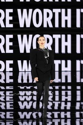 Model walk the runway during L Oreal Spring Summer 2026 show at Paris Fashion Week A model on the runway during L Oreal Spring Summer 2026 show at Paris Fashion Week Amy Jackson 449162 2025 09 29 France  Copyright: xSebastienxFremontx xStarfacex STAR_449162_050
