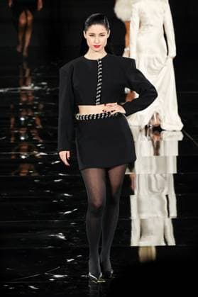 Model walk the runway during L Oreal Spring Summer 2026 show at Paris Fashion Week Un mannequin sur le podium du defile printemps ete 2026 de L Oreal pendant la semaine de la mode a Paris Un modele 449162 2025 09 29 France  Copyright: xSebastienxFremontx xStarfacex STAR_449162_333