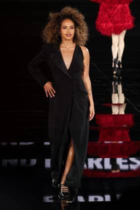 Model walk the runway during L Oreal Spring Summer 2026 show at Paris Fashion Week A model on the runway during L Oreal Spring Summer 2026 show at Paris Fashion Week Mary Fowler 449162 2025 09 29 France  Copyright: xSebastienxFremontx xStarfacex STAR_449162_178