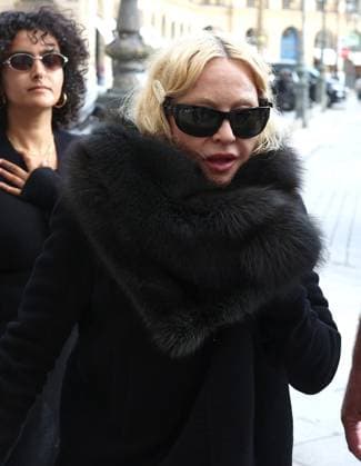 Madonna seen returning her hotel during Paris fashion week Madonna seen returning her hotel during Paris fashion week France , Paris on september 29 , 2025  Copyright: xDidierxFereyx