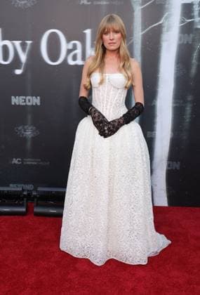 Los Angeles Premiere Of Neon s Shelby Oaks 29 Septmber 2025 . Hollywood, California - Sarah Durn At Los Angeles Premiere Of Neon s Shelby Oaks held at The Egyptian Theatre in Hollywood., Credit:Sadou Faye Avalon United States, CA, El Segundo, The Egyptian Theatre Hollywood  Copyright: xSadouxFayex xAvalonx 1041788313