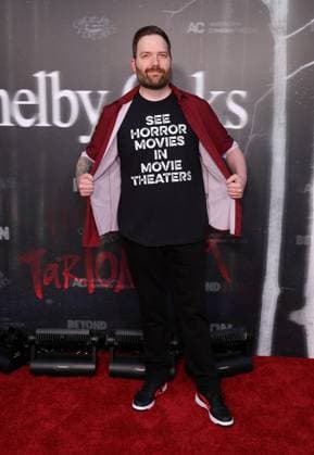 Shelby Oaks Premiere - LA Chris Stuckmann At The Los Angeles Premiere Of Neon s Shelby Oaks At The Egyptian Theater In Hollywood CA, USA on September 29, 2025. Photo by Fati S ABACAPRESS.COM Los Angeles CA United States  Copyright: xFatixSadou ABACAPRESS.COMx