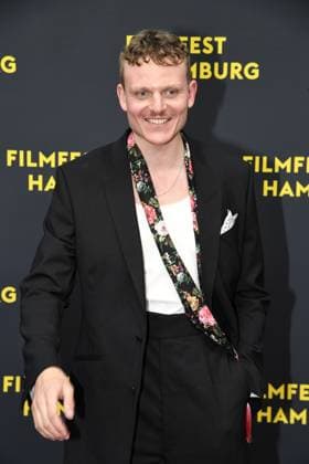 Johannes Hegemann at the premiere of OLIVIA at the Filmfest Hamburg in Hamburg on 29 09 2025