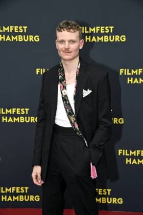 Johannes Hegemann at the premiere of OLIVIA at the Filmfest Hamburg in Hamburg on 29 09 2025