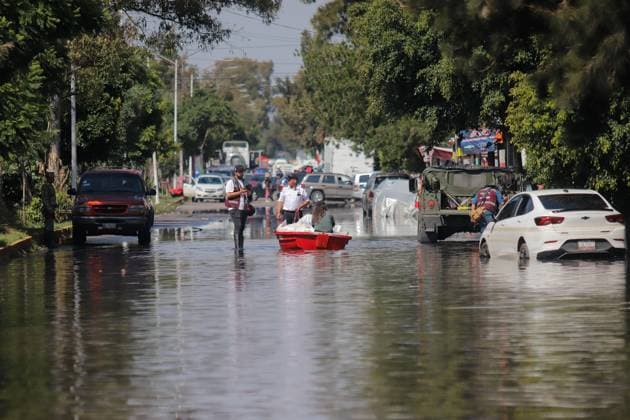Flooding In Eastern Mexico City Due To Heavy Rains General view of a flooded street due heavy torrential rains that affected Ciudad Nezahualcoyotl at east of Mexico City, on September 29, 2025, in Mexico City, Mexico. Mexico City CDMX Mexico Copyright: xCarlosxSantiagox