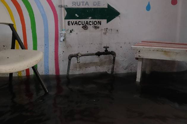Flooding In Eastern Mexico City Due To Heavy Rains A daycare center was flooded due to heavy torrential rains that affected the Vicente Villada neighborhood of Ciudad Nezahualcoyotl, at east of Mexico City. on September 29, 2025 in Mexico City, Mexico. Mexico City CDMX Mexico Copyright: xCarlosxSantiagox