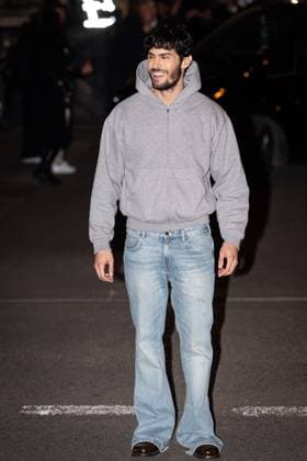 Baptiste Giabiconi à la sortie du défilé lOréal A Celebration of Women s Empowerment, Collection Femme Prêt à Porter Printemps Eté 2026 during Paris Fashion Week PFW on 29 September 2025 Julien Sarkissian Bestimage Exit from the LOréal fashion show A Celebration of Women s Empowerment, Women s Ready to Wear Spring Summer 2026 Collection during Paris Fashion Week PFW on 29 September 2025 Paris France  Copyright: xJulienxSarkissianx xBestimagexJulienxSarkissianx xBestimagex