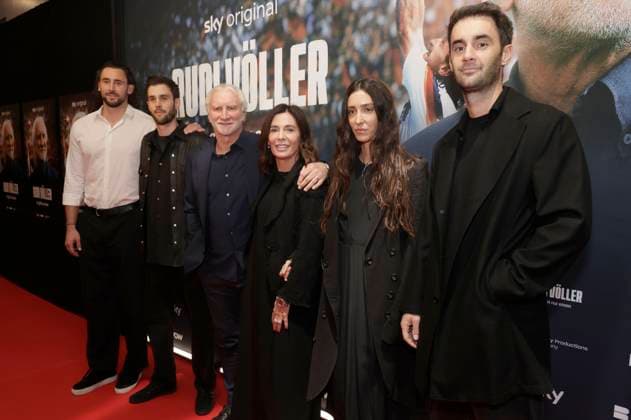 Rudi Völler with his wife Sabrina Völler and his children Bryan Völler, Kevin Völler, Marco Völler and Greta Völler at the premiere of the Sky documentary Rudi Völler There is only one at the Gibson Club Frankfurt am Main, 29 09 2025 Foto:xP.xBackx xFuturexImagex voeller_5907