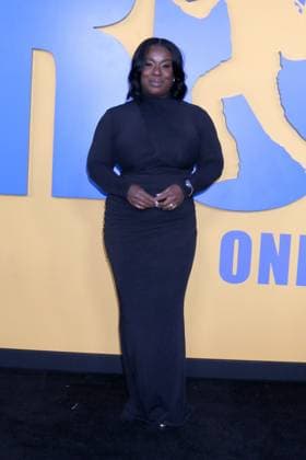 September 29, 2025, Los Angeles, Ca, USA: LOS ANGELES - SEP 29: Uzo Aduba at the The Roofman LA Premiere at the Paramount Studios on September 29, 2025 in Los Angeles, CA Los Angeles USA - ZUMAb170 20250929_aap_b170_061 Copyright: xKayxBlakex