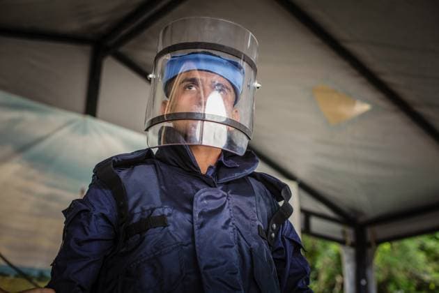 International Day for Mine Awareness and Assistance in Mine Action BOGOTA, COLOMBIA - APRIL 01: A member of the Colombian National Army during a demonstration exercises of the detecting of landmines in Bogota, Colombia on April 01, 2022. On 8 December 2005, the UN General Assembly declared that 4 April of each year shall be observed as the International Day for Mine Awareness and Assistance in Mine Action. In Colombia More than 9.000 members of the Armed Forces and National Police with disabilities and landmines victims benefit The Inclusive Rehabilitation Center. Colombia has the world s second-highest fatality rate from land mines, after Afghanistan. Colombia World. Editorial use only. Please get in touch for any other usage.  Copyright: x2025xAnadoluxJuanchoxTorresx