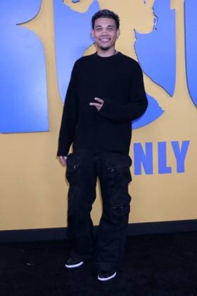 September 29, 2025, Los Angeles, Ca, USA: LOS ANGELES - SEP 29: Roshon Fegan at the The Roofman LA Premiere at the Paramount Studios on September 29, 2025 in Los Angeles, CA Los Angeles USA - ZUMAb170 20250929_aap_b170_109 Copyright: xKayxBlakex