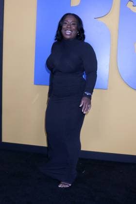 September 29, 2025, Los Angeles, Ca, USA: LOS ANGELES - SEP 29: Uzo Aduba at the The Roofman LA Premiere at the Paramount Studios on September 29, 2025 in Los Angeles, CA Los Angeles USA - ZUMAb170 20250929_aap_b170_097 Copyright: xKayxBlakex