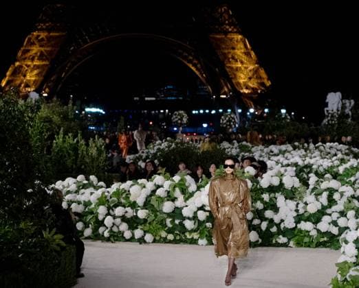 Paris fashion week Womenwear sprint summmer SAINT LAURENT sylvie lefort photography MAXPPP 29 09 2025 @sylvie Lefort Photography MAXPPP 29 09 25 Models present creations from the SPRINT SUMMER 2025 2026 Womenswear collection by SAINT LAURENT during the Paris Fashion Week, in Paris, France 29th September 2025 The presentation of the Womens collections from september 29th to october 7th 25  Copyright: xMAXPPPxsylviexlefortxphotographyx LFR202509309913 LFR202509309913