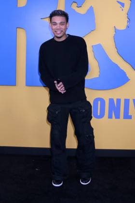September 29, 2025, Los Angeles, Ca, USA: LOS ANGELES - SEP 29: Roshon Fegan at the The Roofman LA Premiere at the Paramount Studios on September 29, 2025 in Los Angeles, CA Los Angeles USA - ZUMAnc22 20250929_zaa_nc22_079 Copyright: xKathyxHutchinsx