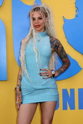 September 29, 2025, Los Angeles, Ca, USA: LOS ANGELES - SEP 29: Eleanor Barnes, Snitchery at the The Roofman LA Premiere at the Paramount Studios on September 29, 2025 in Los Angeles, CA Los Angeles USA - ZUMAnc22 20250929_zaa_nc22_077 Copyright: xKathyxHutchinsx