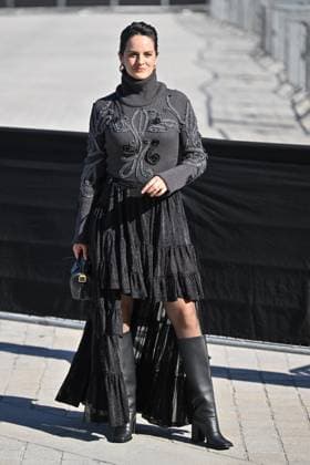 PFW Louis Vuitton Outside Arrivals Noemie Merlant arriving at Louis Vuitton Fashion Show during Paris Fashion Week in Paris, France on September 30, 2025. Photo by Julien Reynaud APS-Medias ABACAPRESS.COM Paris France  Copyright: xReynaudxJulien APS-Medias ABACAx