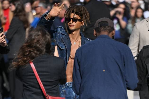 PFW Louis Vuitton Outside Arrivals Jaden Smith arriving at Louis Vuitton Fashion Show during Paris Fashion Week in Paris, France on September 30, 2025. Photo by Julien Reynaud APS-Medias ABACAPRESS.COM Paris France  Copyright: xReynaudxJulien APS-Medias ABACAx