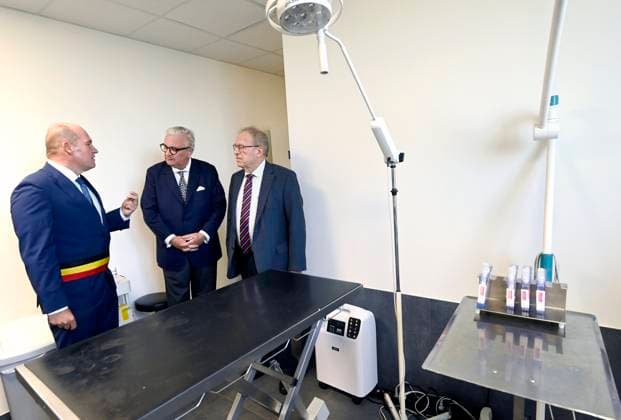 New dispensary of the Prince Laurent Foundation s dispensary BRUSSELS, BELGIUM - SEPTEMBER 30 : Inauguration of the new dispensary of the Prince Laurent Foundation s dispensary (Laeken-Laeken) in the presence of Prince Laurent and Mayor Philippe Close on September 30, 2025 in Brussels, Belgium, 30 09 2025 Brussels Belgium  Copyright: xDidierxLebrunx