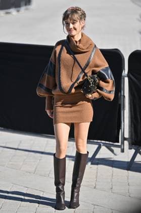 PFW Louis Vuitton Outside Arrivals Lea Drinda arriving at Louis Vuitton Fashion Show during Paris Fashion Week in Paris, France on September 30, 2025. Photo by Julien Reynaud APS-Medias ABACAPRESS.COM Paris France  Copyright: xReynaudxJulien APS-Medias ABACAx