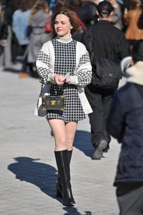 PFW Louis Vuitton Outside Arrivals Odessa Young arriving at Louis Vuitton Fashion Show during Paris Fashion Week in Paris, France on September 30, 2025. Photo by Julien Reynaud APS-Medias ABACAPRESS.COM Paris France  Copyright: xReynaudxJulien APS-Medias ABACAx