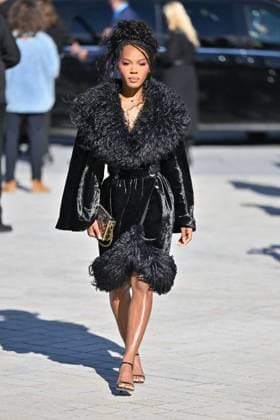 PFW Louis Vuitton Outside Arrivals Guest arriving at Louis Vuitton Fashion Show during Paris Fashion Week in Paris, France on September 30, 2025. Photo by Julien Reynaud APS-Medias ABACAPRESS.COM Paris France  Copyright: xReynaudxJulien APS-Medias ABACAx