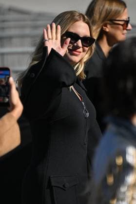 PFW Louis Vuitton Outside Arrivals Lea Seydoux arriving at Louis Vuitton Fashion Show during Paris Fashion Week in Paris, France on September 30, 2025. Photo by Julien Reynaud APS-Medias ABACAPRESS.COM Paris France  Copyright: xReynaudxJulien APS-Medias ABACAx