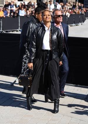 Ava DuVernay arrives at the Louis Vuitton Collection Femme Prêt à Porter Printemps Eté 2026 fashion show as part of Paris Fashion Week PFW in the Cour Carrée du Louvre, Paris, France, on September 30, 2025 Denis Guignebourg Bestimage Arrivals at the Louis Vuitton fashion show as part of Spring Summer 2026 Paris Fashion Week held at The Louvre in Paris, France, on September 30, 2025 Paris France  Copyright: xDenisxGuignebourgx xBestimagexDenisxGuignebourgx xBestimagex