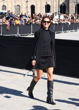 Antonia Desplat arrives at the Louis Vuitton Collection Femme Prêt à Porter Printemps Eté 2026 fashion show as part of Paris Fashion Week PFW in the Cour Carrée du Louvre, Paris, France, on September 30, 2025 Denis Guignebourg Bestimage Arrivals at the Louis Vuitton fashion show as part of Spring Summer 2026 Paris Fashion Week held at The Louvre in Paris, France, on September 30, 2025 Paris France  Copyright: xDenisxGuignebourgx xBestimagexDenisxGuignebourgx xBestimagex