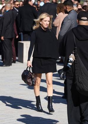 Léa Drucker arrives at the Louis Vuitton Collection Femme Prêt à Porter Printemps Eté 2026 fashion show as part of Paris Fashion Week PFW in the Cour Carrée du Louvre, Paris, France, on September 30, 2025 Denis Guignebourg Bestimage Arrivals at the Louis Vuitton fashion show as part of Spring Summer 2026 Paris Fashion Week held at The Louvre in Paris, France, on September 30, 2025 Paris France  Copyright: xDenisxGuignebourgx xBestimagexDenisxGuignebourgx xBestimagex