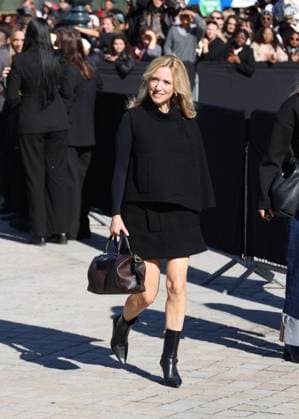 Léa Drucker arrives at the Louis Vuitton Collection Femme Prêt à Porter Printemps Eté 2026 fashion show as part of Paris Fashion Week PFW in the Cour Carrée du Louvre, Paris, France, on September 30, 2025 Denis Guignebourg Bestimage Arrivals at the Louis Vuitton fashion show as part of Spring Summer 2026 Paris Fashion Week held at The Louvre in Paris, France, on September 30, 2025 Paris France  Copyright: xDenisxGuignebourgx xBestimagexDenisxGuignebourgx xBestimagex
