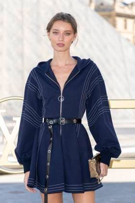 Giulia Maenza at the photocall of the Vuitton Fashion Show, Spring Summer 2026 Collection as part of Paris Fashion Week PFW in the Cour Carrée du Louvre, Paris, France, September 30th, 2025 Olivier Borde Bestimage Photocall of the Vuitton Fashion Show, Spring Summer 2026 Collection as part of Paris Fashion Week, France, September 30th, 2025 Paris France  Copyright: xOLIVIERxBORDEx xBESTIMAGExOLIVIERxBORDEx xBESTIMAGEx