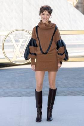 Lea Drinda at the photocall of the Vuitton Fashion Show, Spring Summer 2026 Collection as part of Paris Fashion Week PFW in the Cour Carrée du Louvre, Paris, France, September 30th, 2025 Olivier Borde Bestimage Photocall of the Vuitton Fashion Show, Spring Summer 2026 Collection as part of Paris Fashion Week, France, September 30th, 2025 Paris France  Copyright: xOLIVIERxBORDEx xBESTIMAGExOLIVIERxBORDEx xBESTIMAGEx