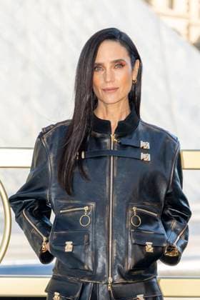 Jennifer Connelly at the photocall of the Vuitton Fashion Show, Spring Summer 2026 Collection as part of Paris Fashion Week PFW in the Cour Carrée du Louvre, Paris, France, September 30th, 2025 Olivier Borde Bestimage Photocall of the Vuitton Fashion Show, Spring Summer 2026 Collection as part of Paris Fashion Week, France, September 30th, 2025 Paris France  Copyright: xOLIVIERxBORDEx xBESTIMAGExOLIVIERxBORDEx xBESTIMAGEx