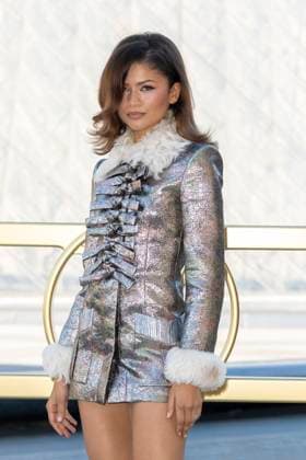 Zendaya at the photocall of the Vuitton Fashion Show, Spring Summer 2026 Collection as part of Paris Fashion Week PFW in the Cour Carrée du Louvre, Paris, France, September 30th, 2025 Olivier Borde Bestimage Photocall of the Vuitton Fashion Show, Spring Summer 2026 Collection as part of Paris Fashion Week, France, September 30th, 2025 Paris France  Copyright: xOLIVIERxBORDEx xBESTIMAGExOLIVIERxBORDEx xBESTIMAGEx
