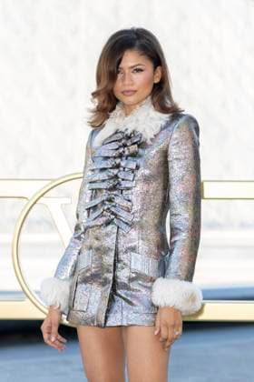 Zendaya at the photocall of the Vuitton Fashion Show, Spring Summer 2026 Collection as part of Paris Fashion Week PFW in the Cour Carrée du Louvre, Paris, France, September 30th, 2025 Olivier Borde Bestimage Photocall of the Vuitton Fashion Show, Spring Summer 2026 Collection as part of Paris Fashion Week, France, September 30th, 2025 Paris France  Copyright: xOLIVIERxBORDEx xBESTIMAGExOLIVIERxBORDEx xBESTIMAGEx