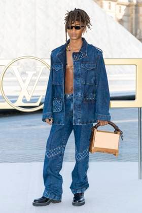 Jaden Smith at the photocall of the Vuitton Fashion Show, Spring Summer 2026 Collection as part of Paris Fashion Week PFW in the Cour Carrée du Louvre, Paris, France, September 30th, 2025 Olivier Borde Bestimage Photocall of the Vuitton Fashion Show, Spring Summer 2026 Collection as part of Paris Fashion Week, France, September 30th, 2025 Paris France  Copyright: xOLIVIERxBORDEx xBESTIMAGExOLIVIERxBORDEx xBESTIMAGEx