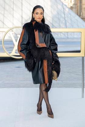 Amina Muaddi at the photocall of the Vuitton Fashion Show, Spring Summer 2026 Collection as part of Paris Fashion Week PFW in the Cour Carrée du Louvre, Paris, France, September 30th, 2025 Olivier Borde Bestimage Photocall of the Vuitton Fashion Show, Spring Summer 2026 Collection as part of Paris Fashion Week, France, September 30th, 2025 Paris France  Copyright: xOLIVIERxBORDEx xBESTIMAGExOLIVIERxBORDEx xBESTIMAGEx