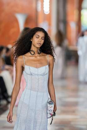 PFW - Louis Vuitton Runway A model presents a creation by Louis Vuitton for the Women Ready-to-wear Spring-Summer 2026 collection as part of the Paris Fashion Week, in Paris on September 30, 2025.Photo by Eliot Blondet ABACAPRESS.COM Paris France France  Copyright: xBlondetxEliot ABACAx