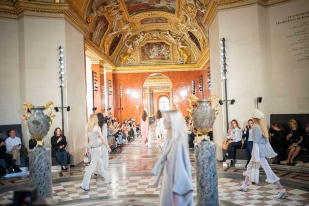 PFW - Louis Vuitton Runway A model presents a creation by Louis Vuitton for the Women Ready-to-wear Spring-Summer 2026 collection as part of the Paris Fashion Week, in Paris on September 30, 2025.Photo by Eliot Blondet ABACAPRESS.COM Paris France France  Copyright: xBlondetxEliot ABACAx