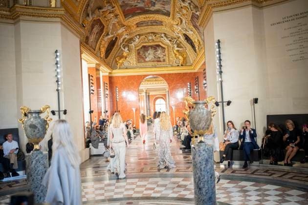 PFW - Louis Vuitton Runway A model presents a creation by Louis Vuitton for the Women Ready-to-wear Spring-Summer 2026 collection as part of the Paris Fashion Week, in Paris on September 30, 2025.Photo by Eliot Blondet ABACAPRESS.COM Paris France France  Copyright: xBlondetxEliot ABACAx