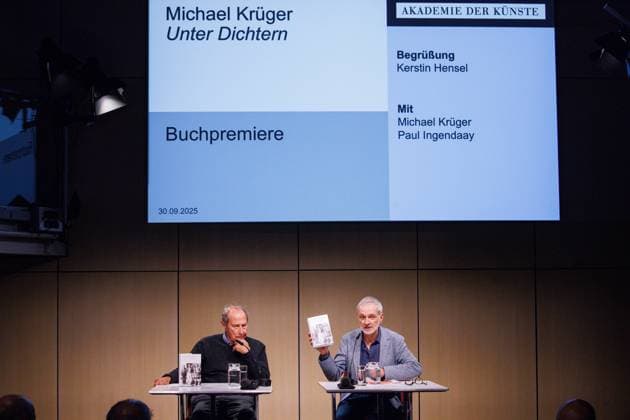 r Akademie der Künste Berlin Michael Krüger Unter Dichtern Book premiere, reading and talk at the Akademie der Künste Berlin foto gezett 30 09 30