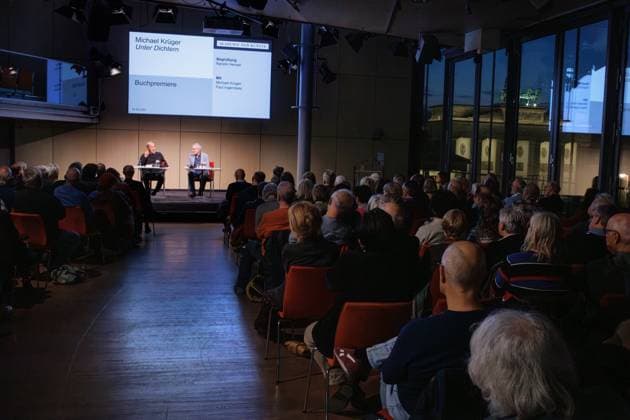r Akademie der Künste Berlin Michael Krüger Unter Dichtern Book premiere, reading and talk at the Akademie der Künste Berlin foto gezett 30 09 30