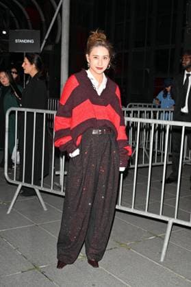 PFW Stella McCartney Outside Arrivals Laurinda Ho arriving at Stella McCartney Show during Paris Fashion Week in Paris, France on September 30, 2025. Photo by Julien Reynaud APS-Medias ABACAPRESS.COM Paris France  Copyright: xReynaudxJulien APS-Medias ABACAx
