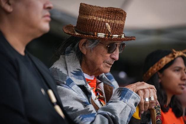 September 30, 2025, Vancouver, Bc, CANADA: Squamish Nation Elder Sam George, a survivor of St. Paul s Residential School, listens during a gathering to mark the National Day for Truth and Reconciliation, in Vancouver, on Tuesday, September 30, 2025. Vancouver CANADA - ZUMAc35_ 20250930_zaf_c35_104 Copyright: xDarrylxDyckx