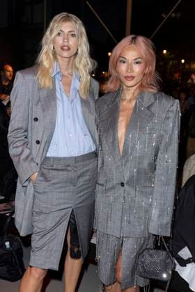 Devon Windsor, Tina Leung - Front Raw of the Stella McCartney Fashion Show, Spring Summer 2026 Collection as part of Paris Fashion Week, France, September 30th, 2025 Olivier Borde Bestimage Front Row of the Stella McCartney Fashion Show, Spring Summer 2026 Collection as part of Paris Fashion Week, France, September 30th, 2025 Paris France  Copyright: xOLIVIERxBORDEx xBESTIMAGExOLIVIERxBORDEx xBESTIMAGEx