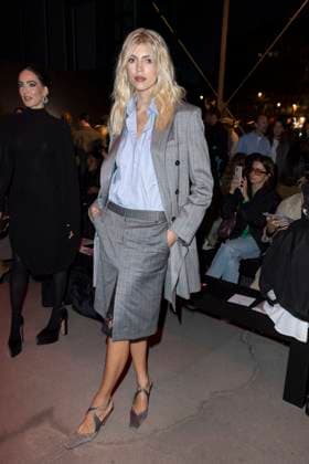 Devon Windsor - Front Raw of the Stella McCartney Fashion Show, Spring Summer 2026 Collection as part of Paris Fashion Week, France, September 30th, 2025 Olivier Borde Bestimage Front Row of the Stella McCartney Fashion Show, Spring Summer 2026 Collection as part of Paris Fashion Week, France, September 30th, 2025 Paris France  Copyright: xOLIVIERxBORDEx xBESTIMAGExOLIVIERxBORDEx xBESTIMAGEx