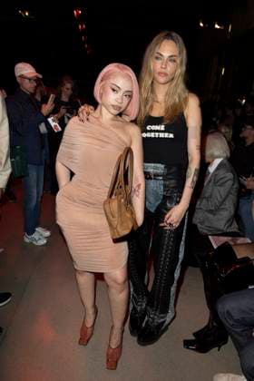 Ice Spice and Cara Delevingne - Front Raw of the Stella McCartney Fashion Show, Spring Summer 2026 Collection as part of Paris Fashion Week, France, September 30th, 2025 Olivier Borde Bestimage Front Row of the Stella McCartney Fashion Show, Spring Summer 2026 Collection as part of Paris Fashion Week, France, September 30th, 2025 Paris France  Copyright: xOLIVIERxBORDEx xBESTIMAGExOLIVIERxBORDEx xBESTIMAGEx