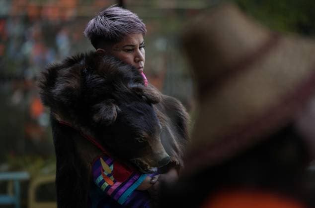 September 30, 2025, Vancouver, Bc, CANADA: Aileen Michel (L il Bear) listens as Squamish Nation Elder Sam George, not seen, a survivor of St. Paul s Residential School, speaks during a gathering to mark the National Day for Truth and Reconciliation at the University of British Columbia, in Vancouver, on Tuesday, September 30, 2025. Vancouver CANADA - ZUMAc35_ 20250930_zaf_c35_163 Copyright: xDarrylxDyckx